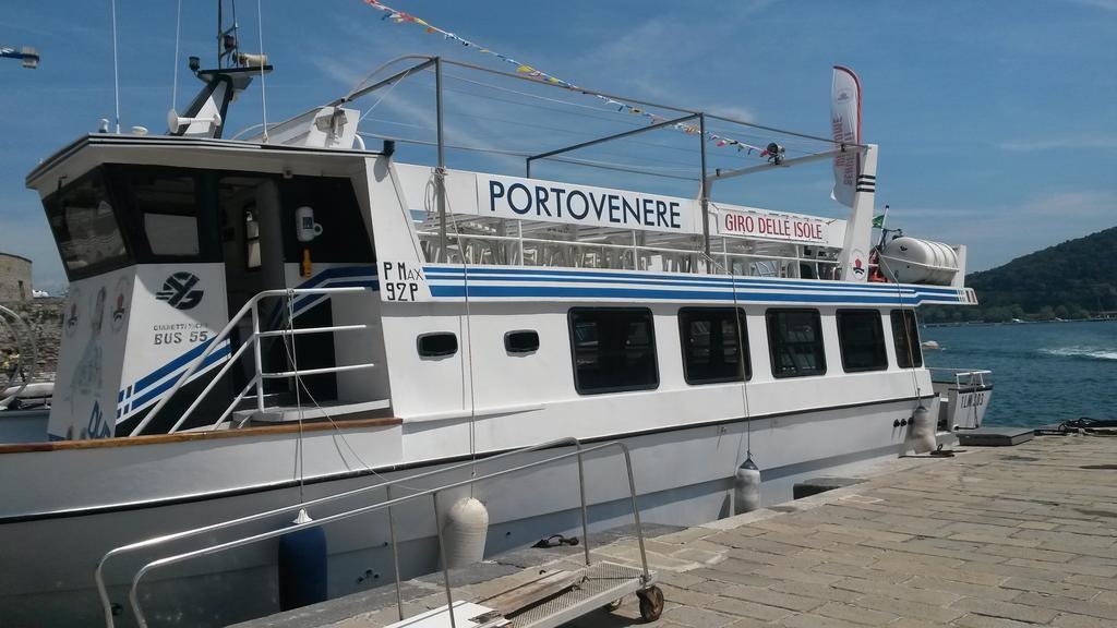 Holiday Home Fiorita Porto Venere Kamer foto